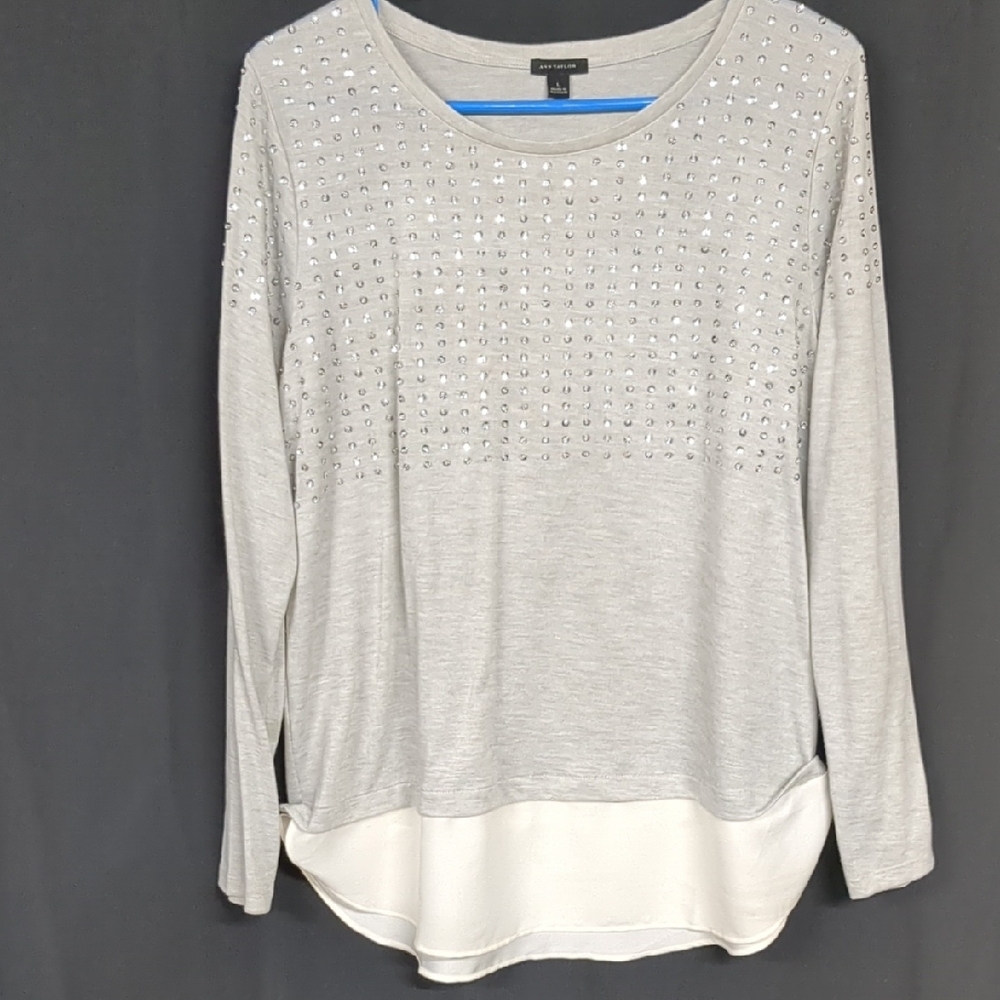 Ann Taylor Embellished Sequin Beaded Knit Top Layered Hem Gray L